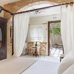 Yianna * Skopelos