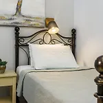 Apartment Yianna Studios *