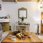 Yianna Studios Apartment *