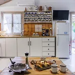 Yianna Studios