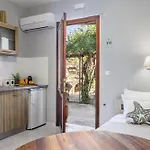 Yianna Studios Apartment *