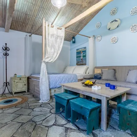 Yianna * Skopelos stad