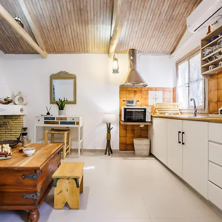 Apartment Yianna Studios *