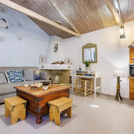 Yianna Studios Skopelos Town