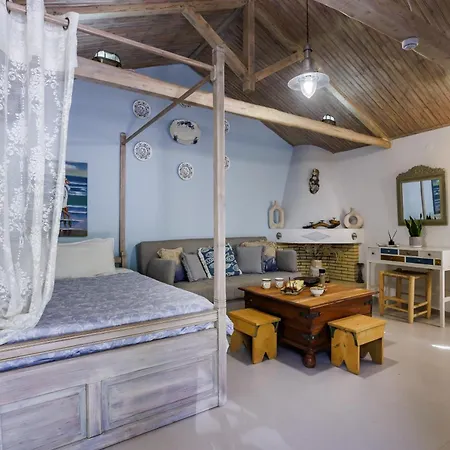 Yianna Studios Skopelos Town