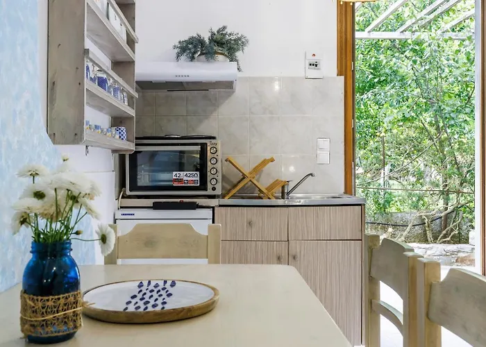 Apartment Yianna Studios *