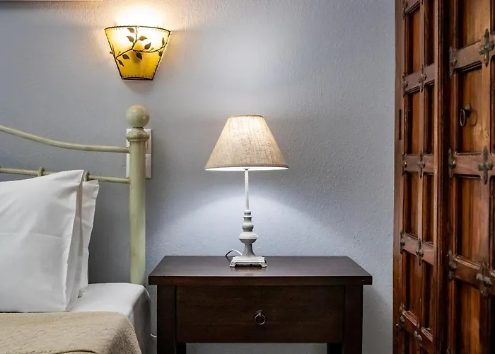 Yianna Studios Skopelos Town